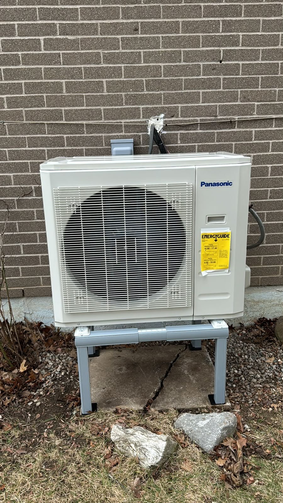 Heat pump heating and cooling system